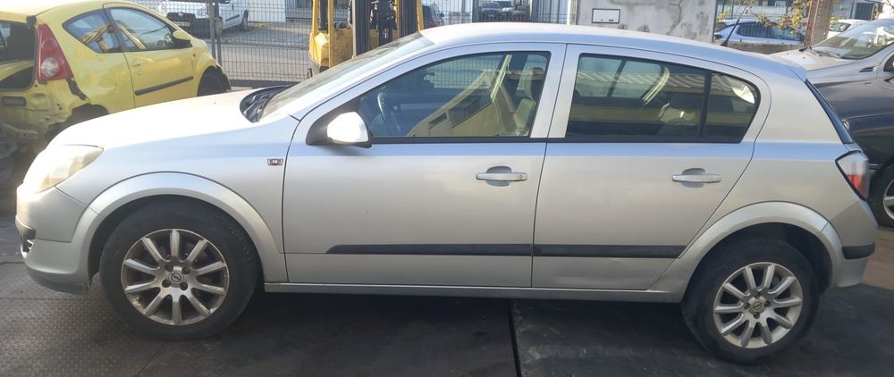 Opel Astra H 1.4I De 2005 Disponível Para Peças Motor Vendido