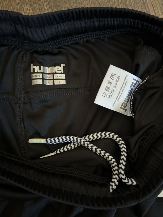Calções  Hummel - M