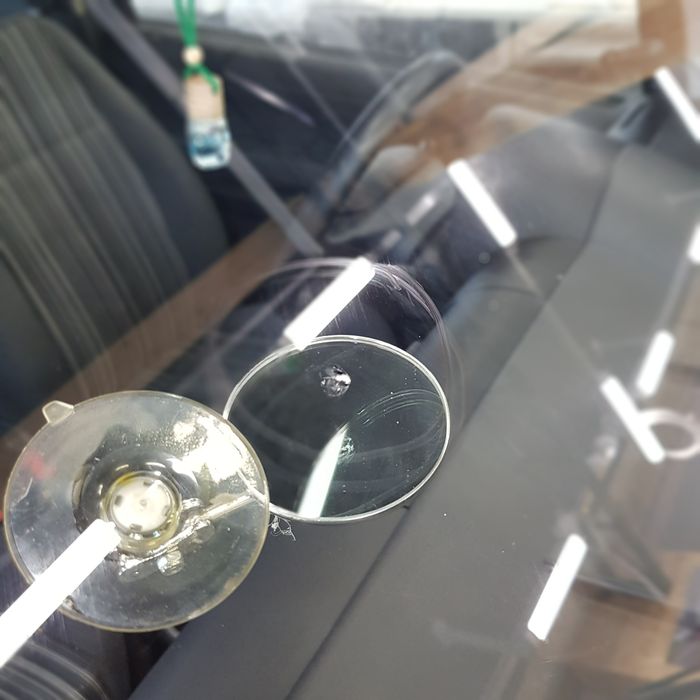 Szyby samochodowe - wymiana, naprawa. Przyciemnianie szyb