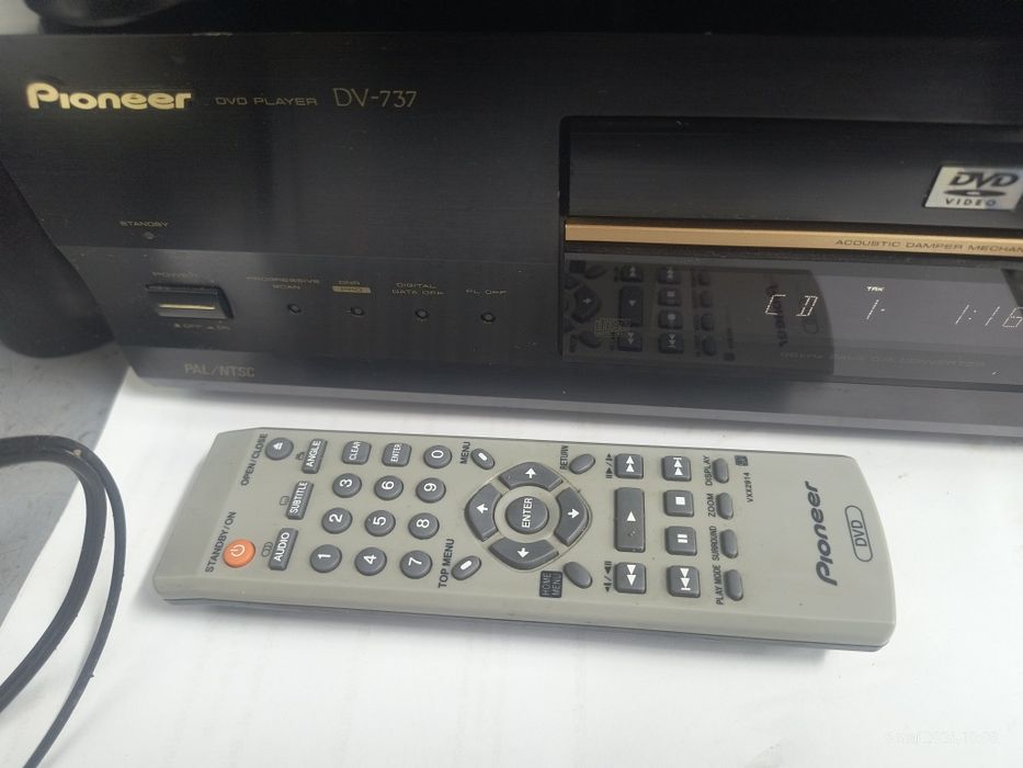 Pioneer DV-737 DVD player
