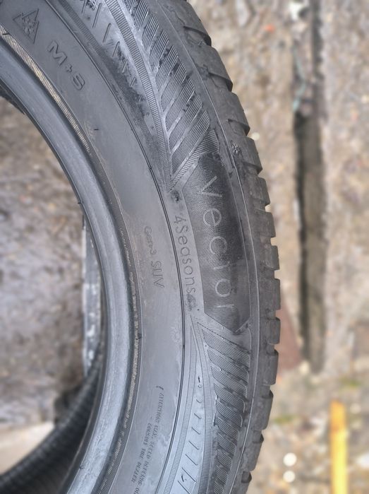 Всесезонні шини 225/60R18 Good Year Vector4Seasons