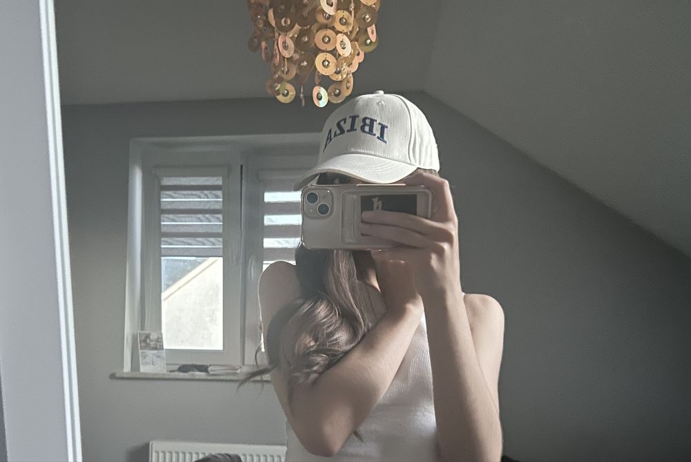 Czapka z daszkiem