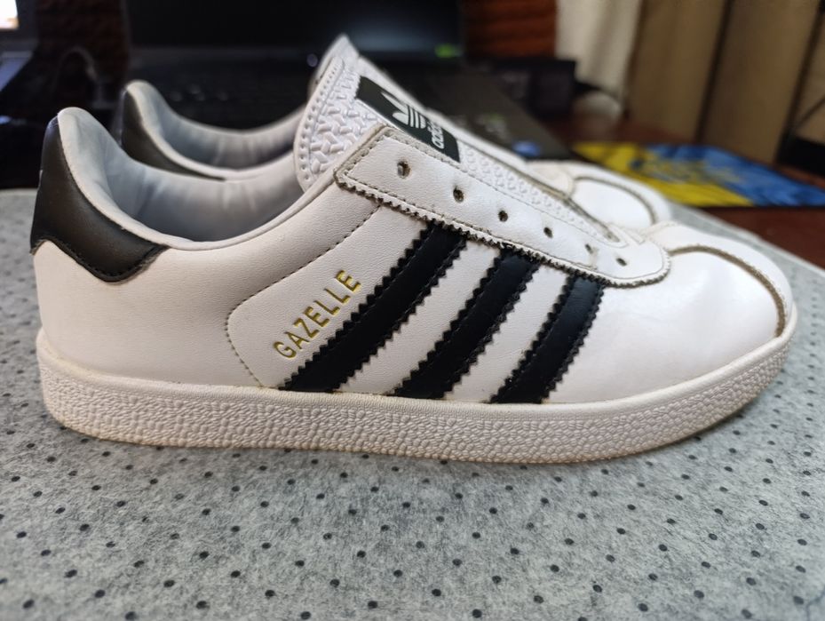 Кросівки Adidas Gazelle 39 розмір.24.5.