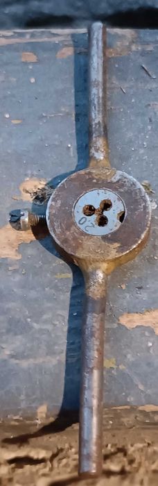 ДЕРЖатеЛИ -Мечики, Плашки, ---60 грн.