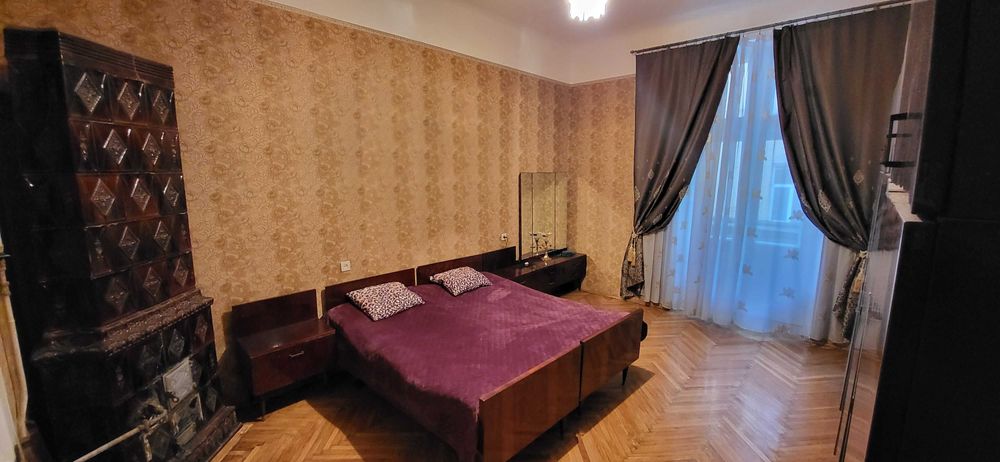 Продається 3к квартира Паркова зона (100 м Центральний парк Шевченка)