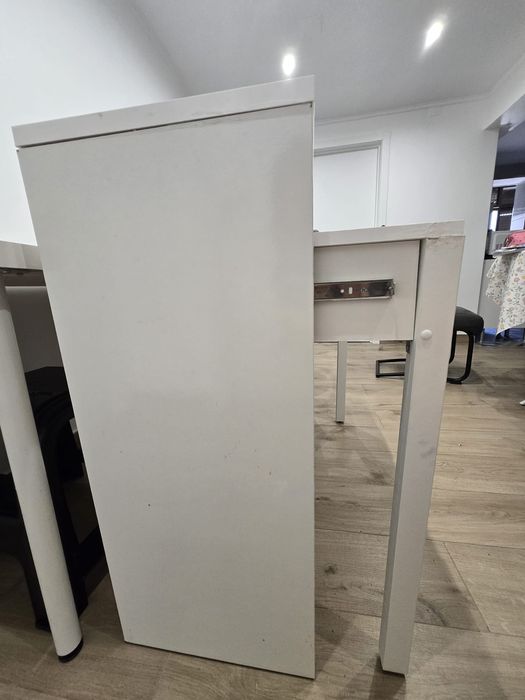 Mesa tipo escritorio semi novo