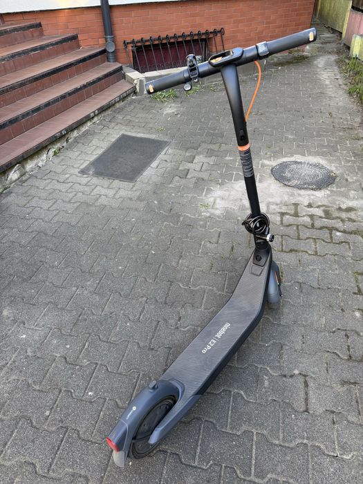 Hulajnoga elektryczna Ninebot E2 Pro w BARDZO dobrym stanie