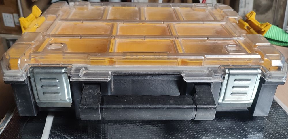 DeWALT DWST82968-1 Органайзер TSTAK с прозрачной крышкой