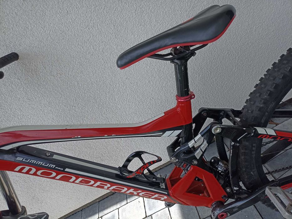 Rower zjazdowy typu Full Mondraker Summum Pro