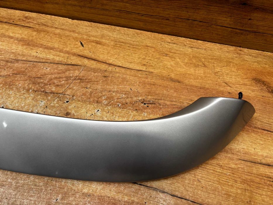 Lotka spojler Mitsubishi Colt