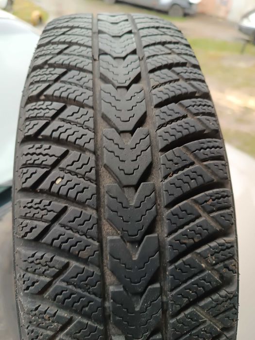 Шини 155/70 13 б/у гарний стан.