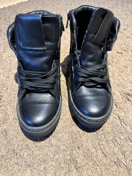 Продам кожаные ботинки на флисе!