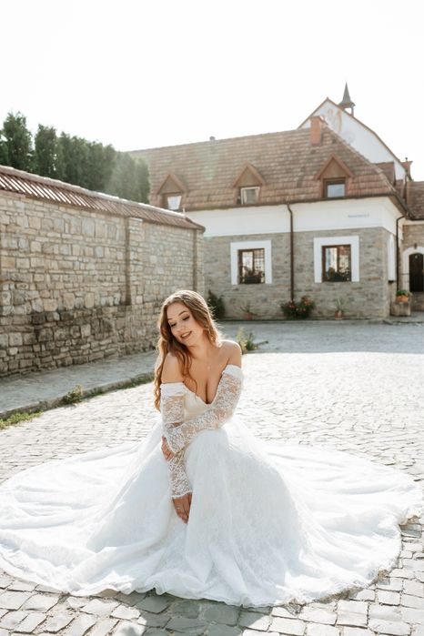 Продаю весільну сукню Katy Corso