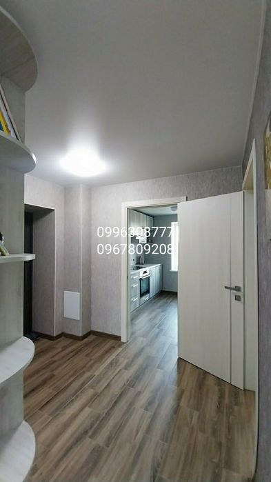 Продаю 2 комнатную квартиру с ремонтом на Алексеевке. Метро 15 минут.