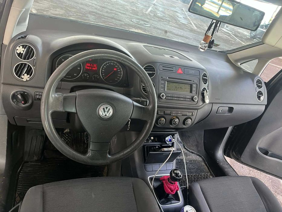 Vw golf 5 plus w dobrym stanie