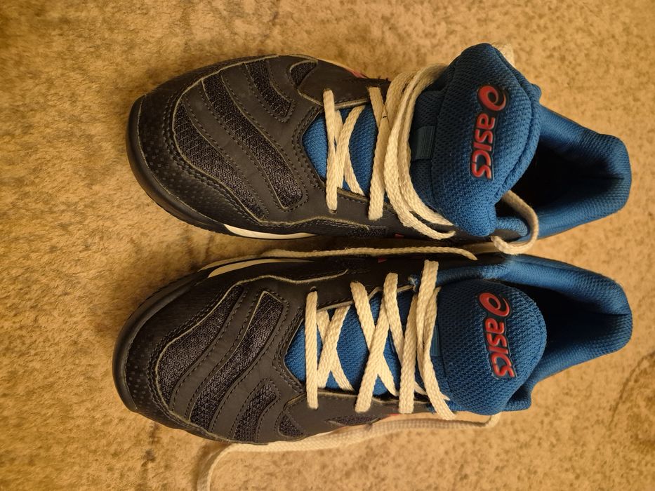 Buty halowe asics 39