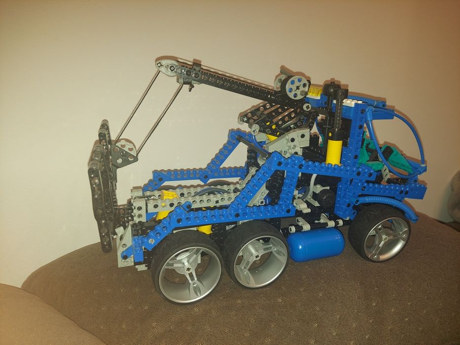 Lego Technic 8462 Tow Truck