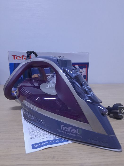 Праска з парою Tefal Smart Protect Plus FV6870