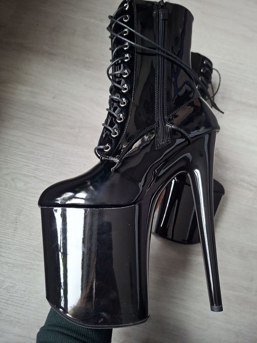 Buty na platformie, wysokie szpilki, latex high heels