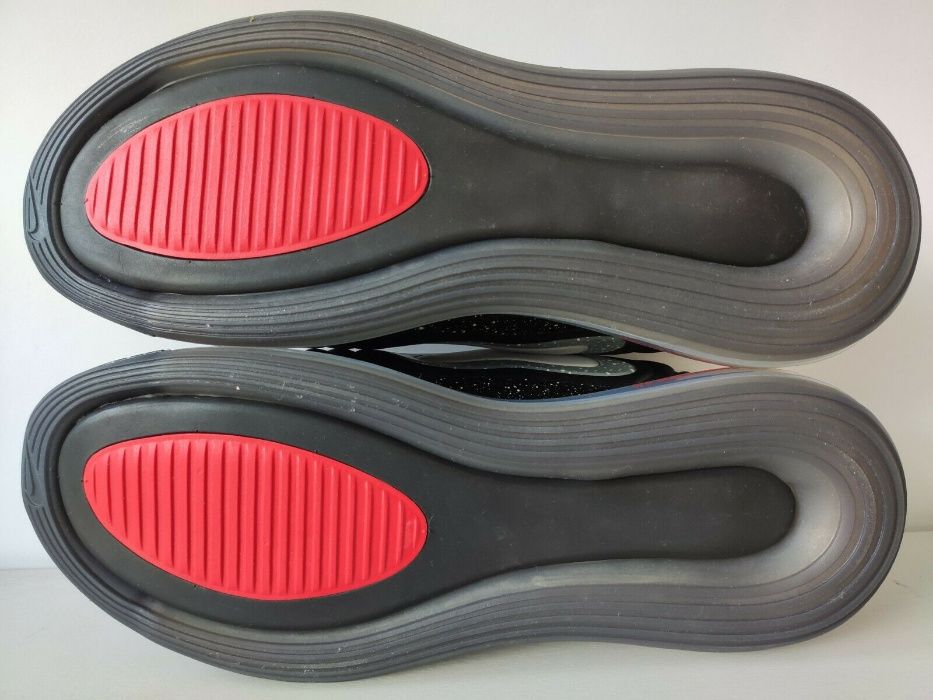 Ténis novos Nike Air Max 720 Undercover 41