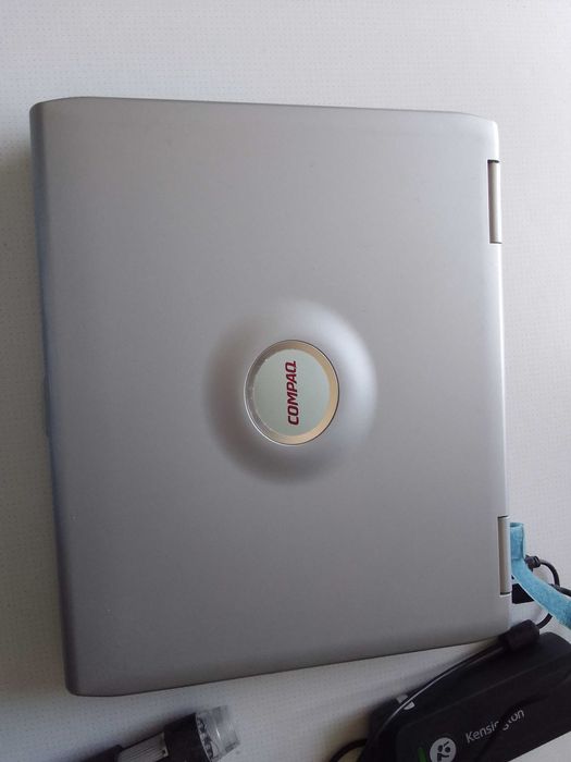 Compaq Presario 2100 Laptop + Digital Microscope64550439429121122