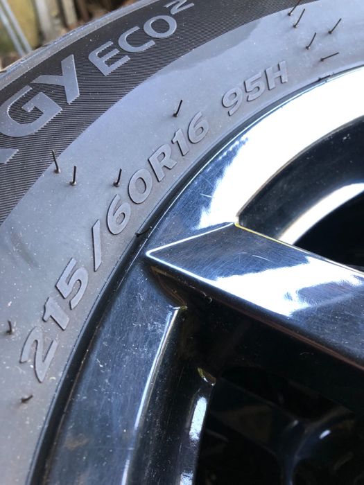Alufelgi 16″ Honda z oponami letnimi Hankook
