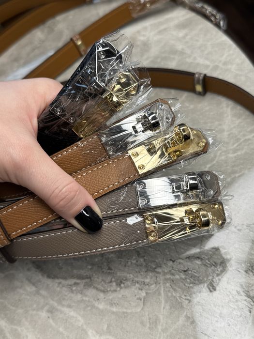 Pasek skorzany , regulowany.