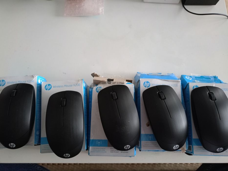 Myszka HP X200 .