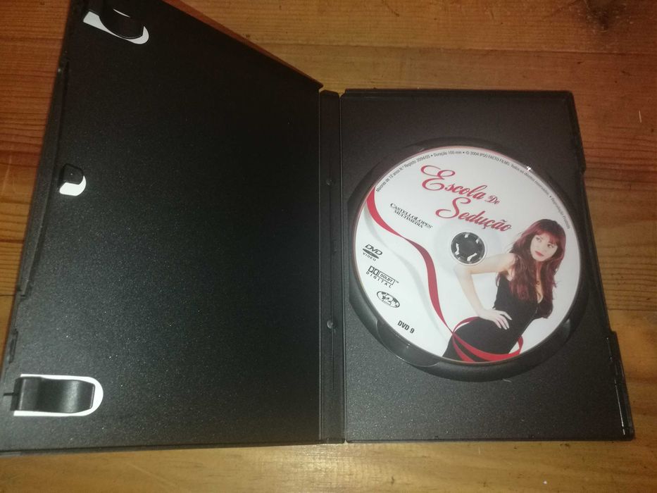 ESCOLA DE SEDUÇÃO 	DVD (legendagem em Português)