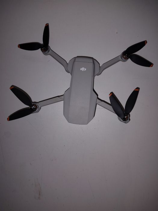 Dron DJI mini 4k