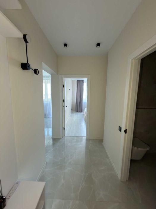 Продажа 1-комнатной квартиры в ЖК Скай Сити по улице Варненская.