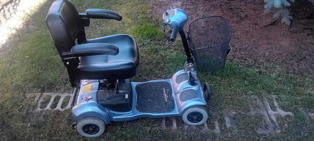 Wózek inwalidzki elektryczny