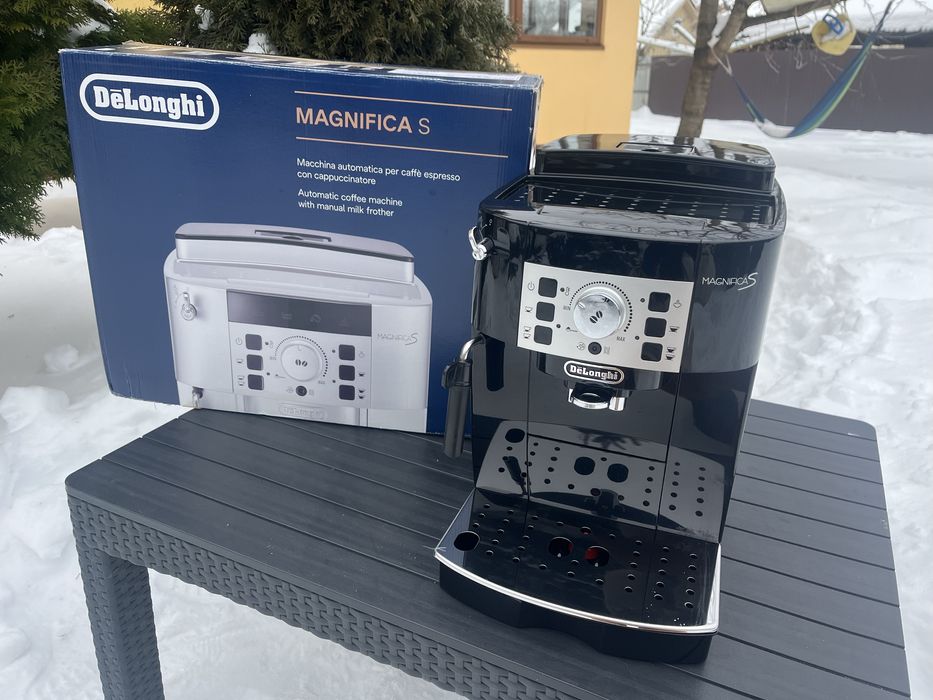 Кавомашина Delonghi Magnifica S 2021 рік гарантія