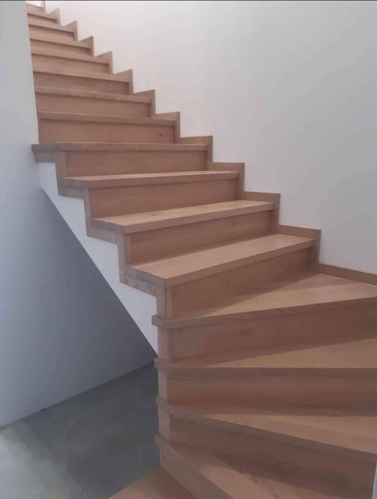 Schody drewniane na wymiar