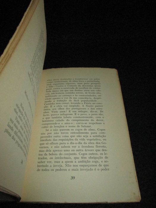 Livro Um Grande Português e um Grande Europeu Salazar