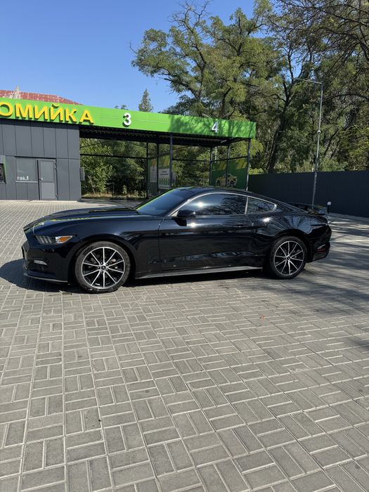 Ford mustang 2017
