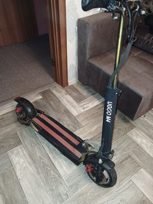 Продам електросамокат