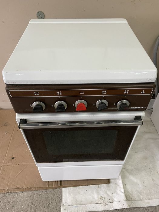 Продам газову плиту КАРПАТИ