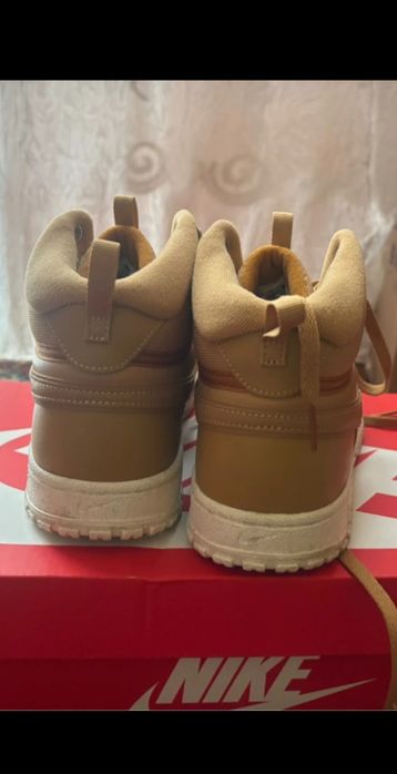 Nike Court Vision MID Winter R44/28