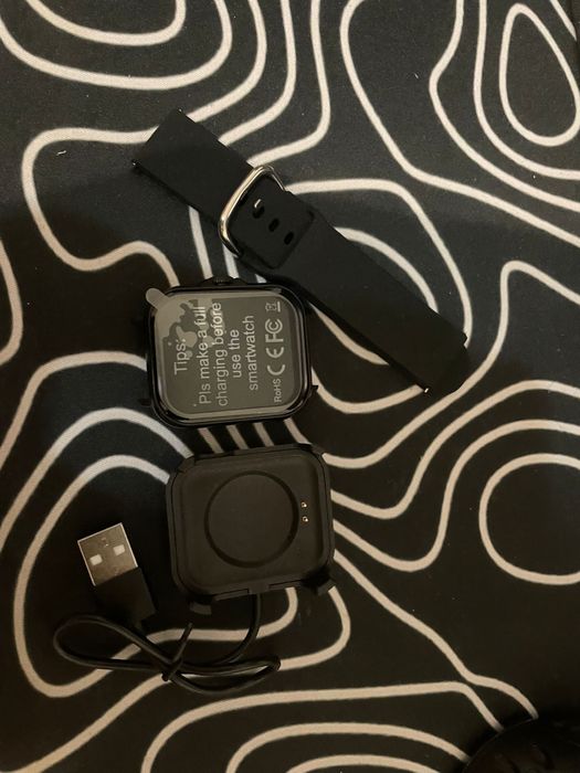 Smartwatch fitness com 1,83 polegadas