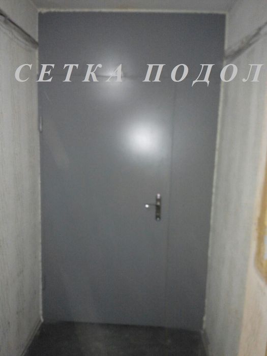 Тамбурні перегородкі, Технічні двері