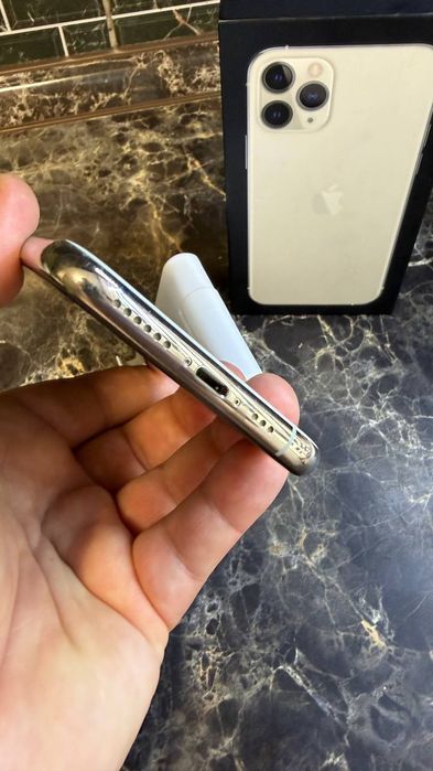 Продам Iphone 11 Pro Айфон