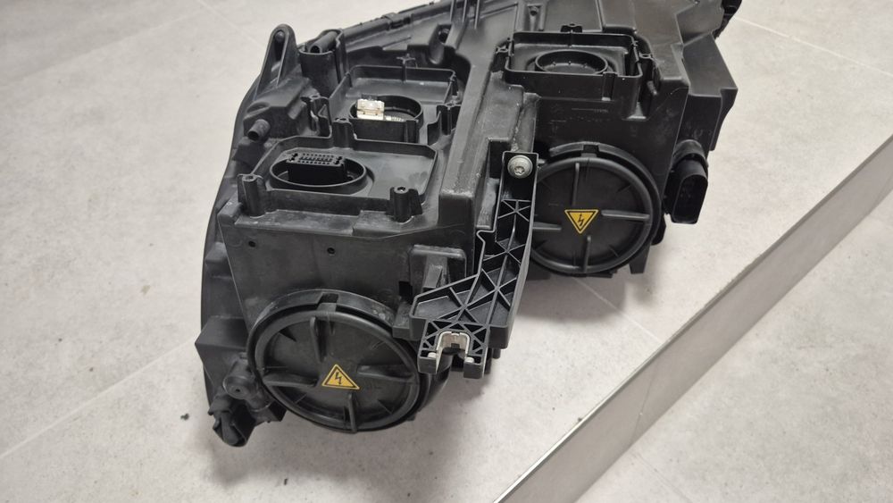 Lampa przednia Prawa SEAT ALHAMBRA xenon