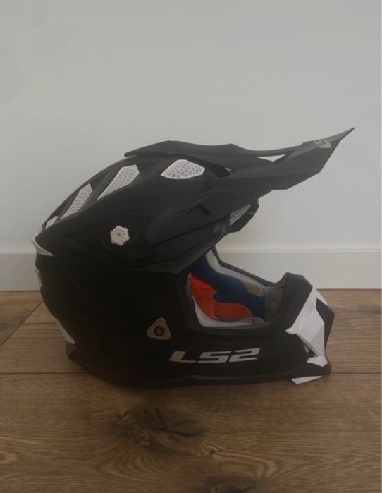 Kask LS2 subverter MX470 Czarno biały + gratis gogle