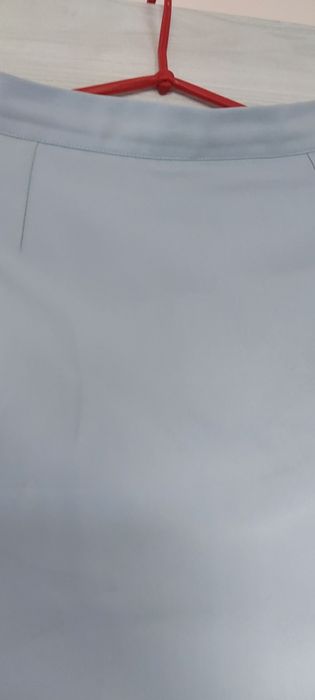 Spódnica do kolan blekitna L