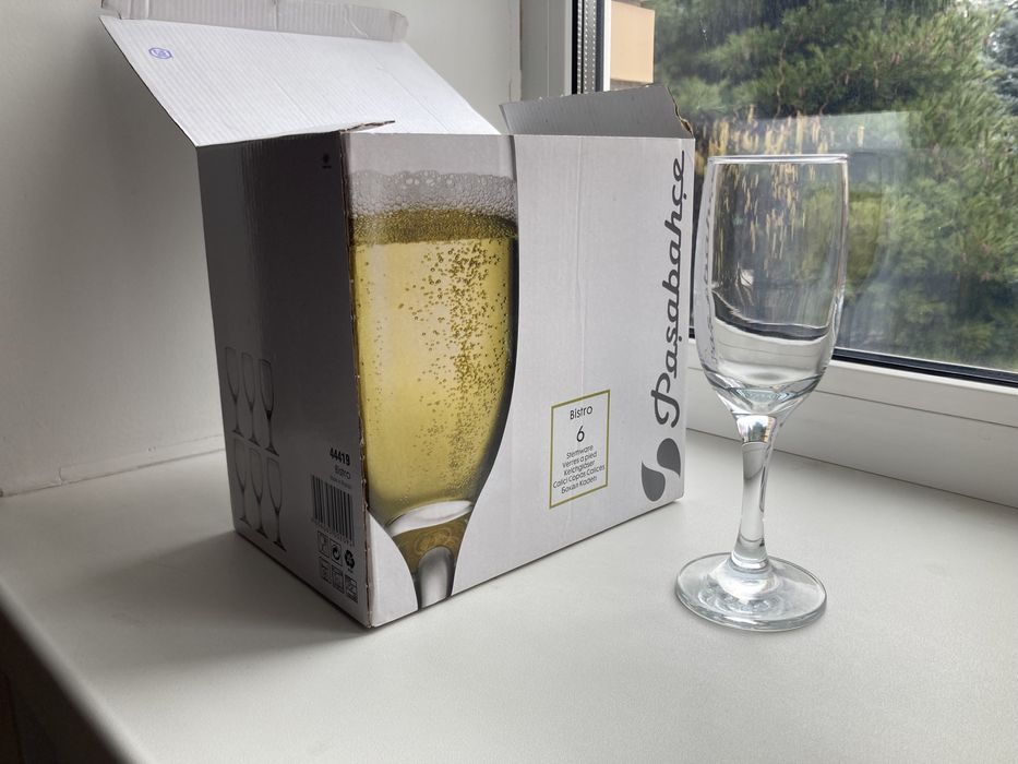 Келихи, чарки на ніжках 12 шт