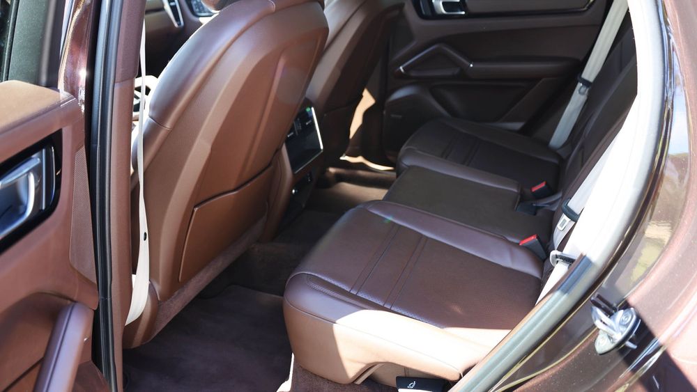 Porsche Cayenne Coupé E-Hybrid Platinum Edition