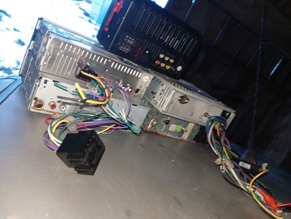 Sprzedam radia samochodowe