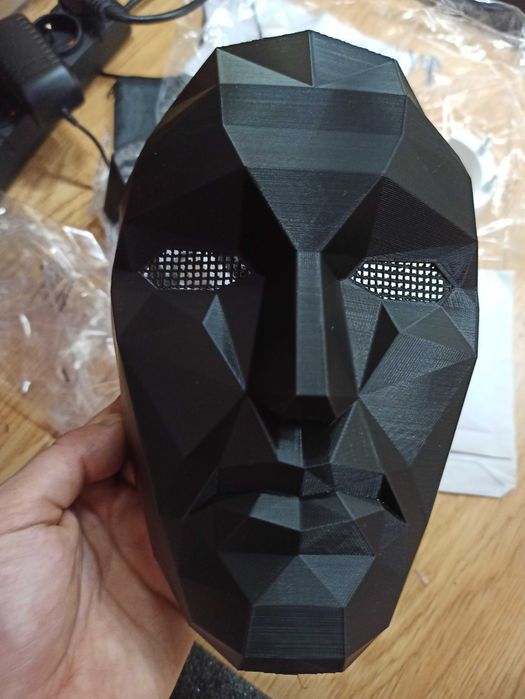 Maska SQUID GAME BOSS Cosplay Halloween NETFLIX