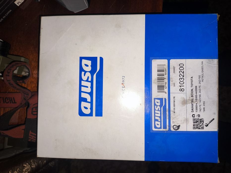 Продам болты ГБЦ Камри 40 (2az-fe)
